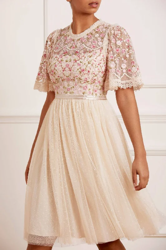 Rosie Lace Bodice Short Sleeve Midi Dress Elegant Lace Dress