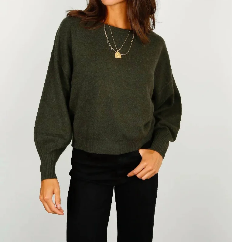 Abby Balloon Sweater In Army Green Nike sweaters