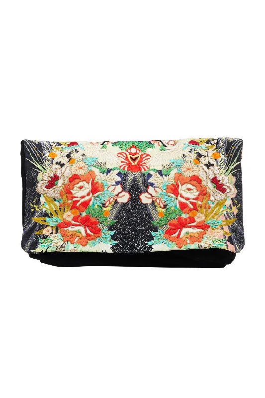 EMBELLISHED CLUTCH QUEEN OF KINGS Ruched unclassified dresses