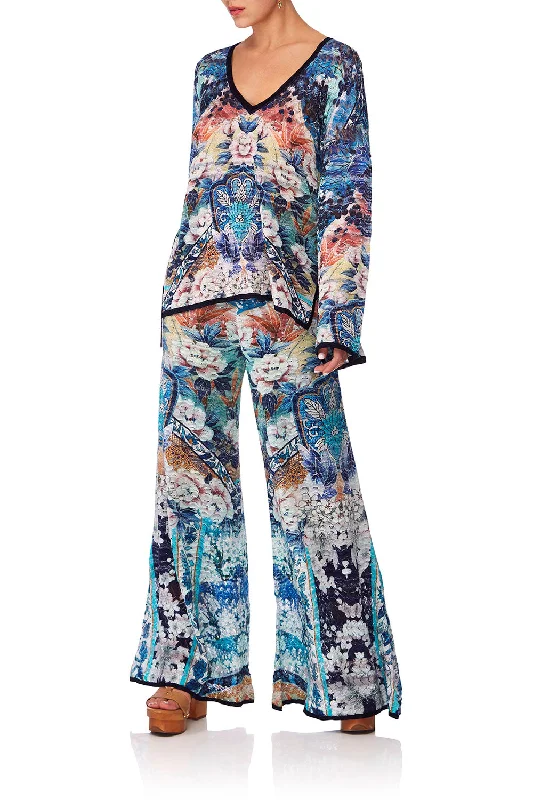 FANCY STITCH V NECK TOKYO TRIBE Bold pattern unclassified dresses