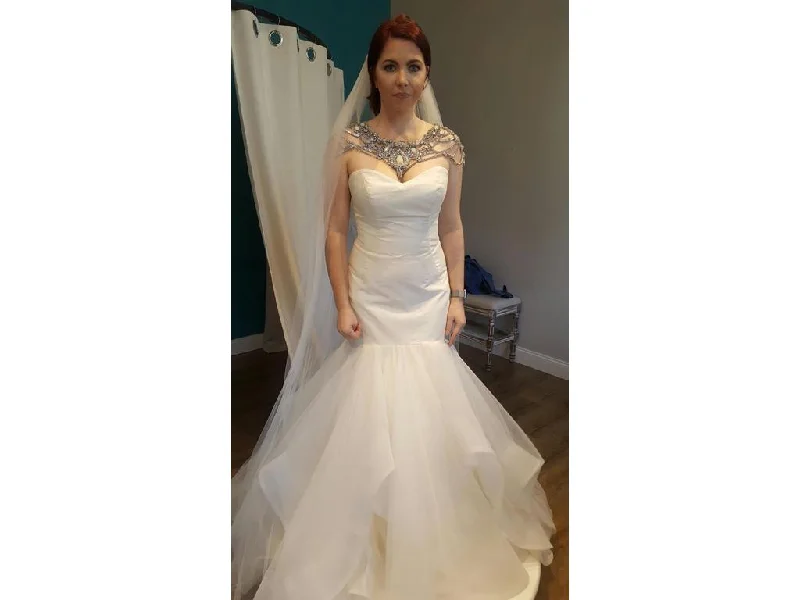 Hayley Paige Breathable unclassified dresses
