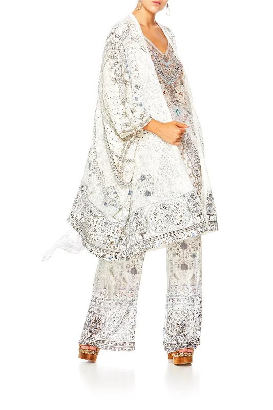 KNIT CAPE BREAKFAST WITH SILVIA Fashionable unclassified dresses