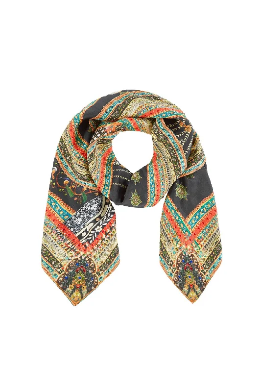 LARGE SQUARE SCARF BEHIND CLOSED DOORS Sequin unclassified dresses