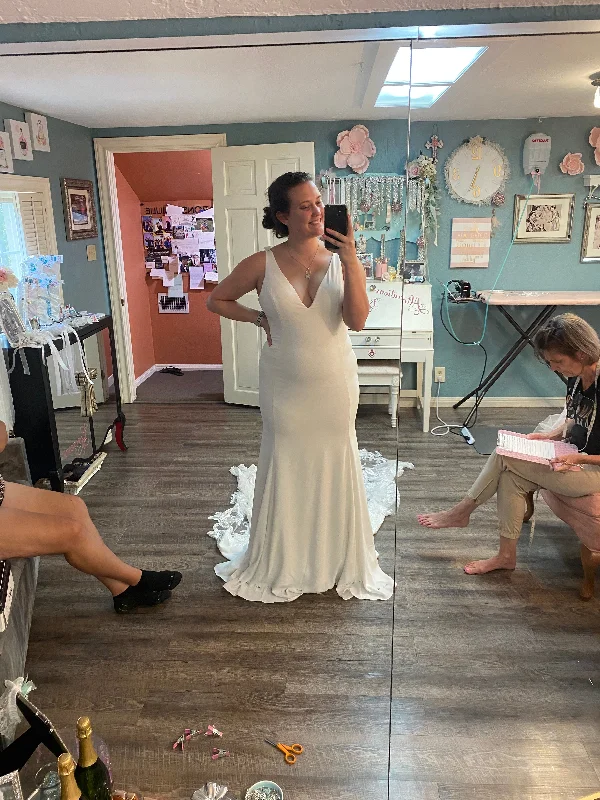 Maggie Sottero Alyssa Short unclassified dresses