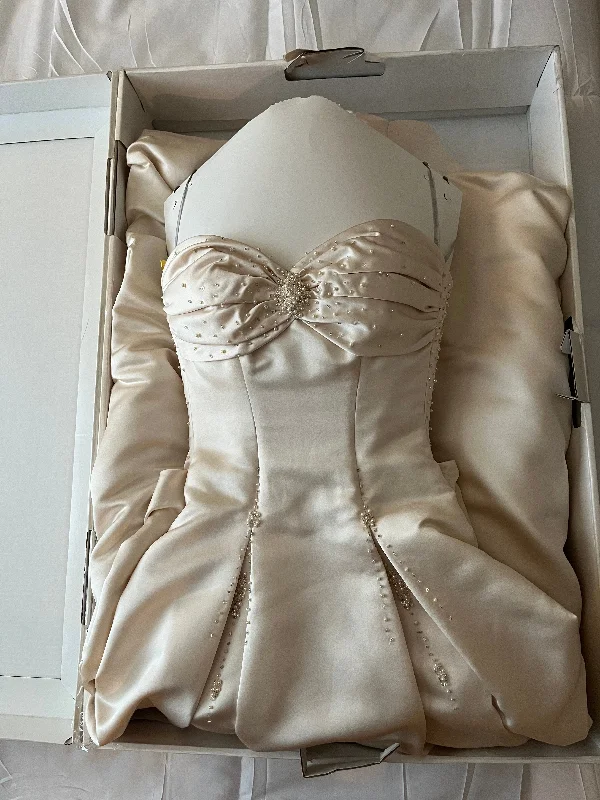 Maggie Sottero Imperial Gown Vintage unclassified dresses