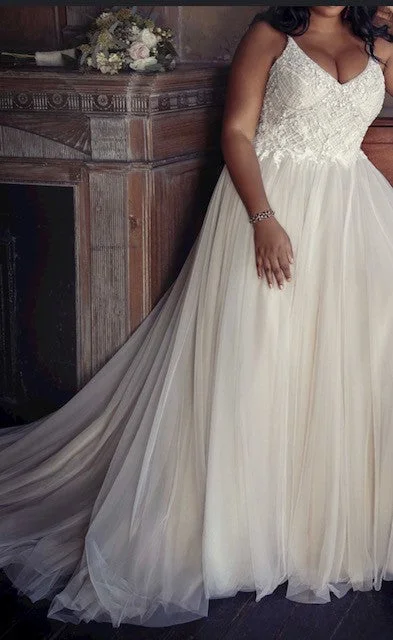 Maggie Sottero Matilda Fashionable unclassified dresses