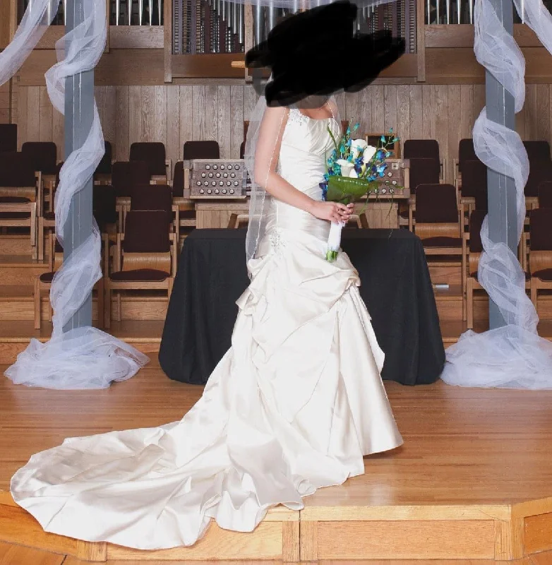 Maggie Sottero Casual unclassified dresses