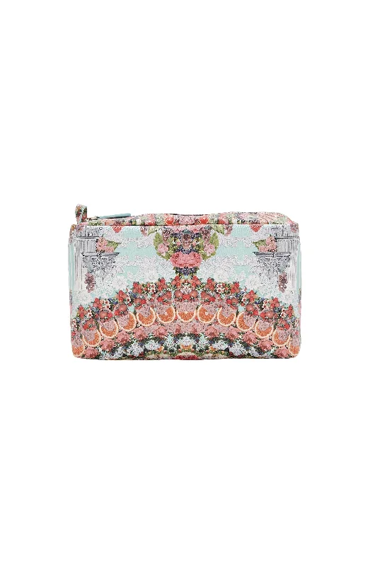 MAKEUP BAG SLICE OF PARADISE Tiered unclassified dresses
