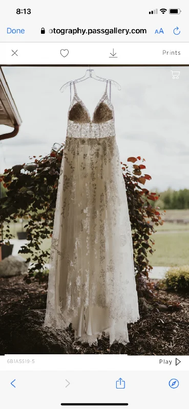 Martina Liana Unique unclassified dresses