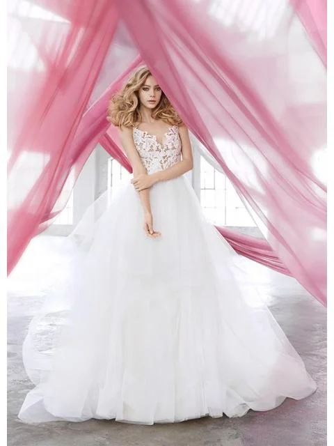 Hayley Paige 1600 Formal unclassified dresses