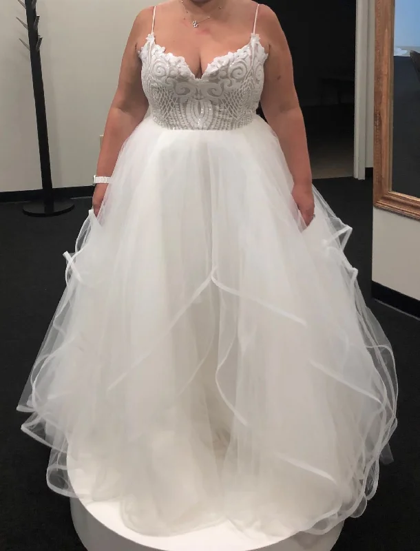 Hayley Paige 1700 Pepper Gown Travel unclassified dresses