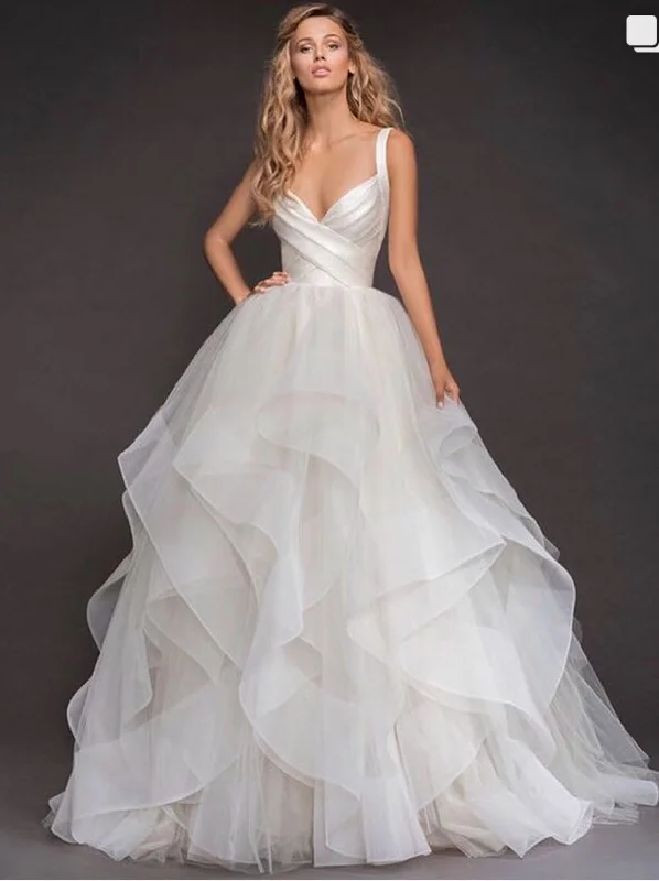 Hayley Paige Bowie Minimalist unclassified dresses