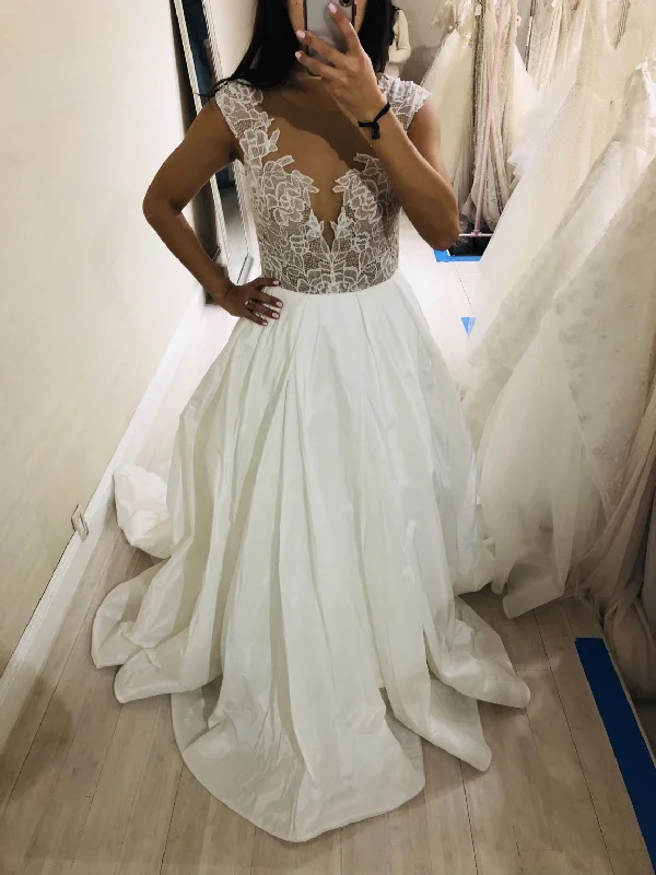 Hayley Paige Sexy unclassified dresses