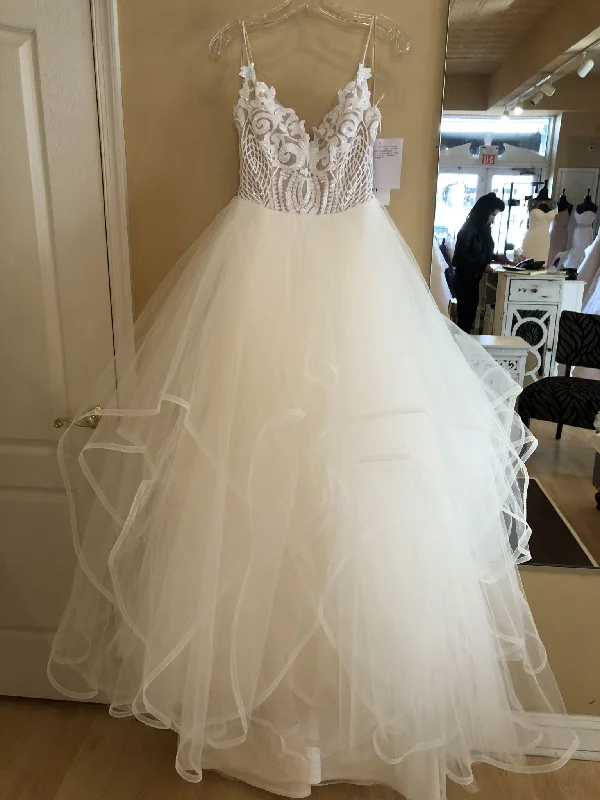Hayley Paige Halter unclassified dresses