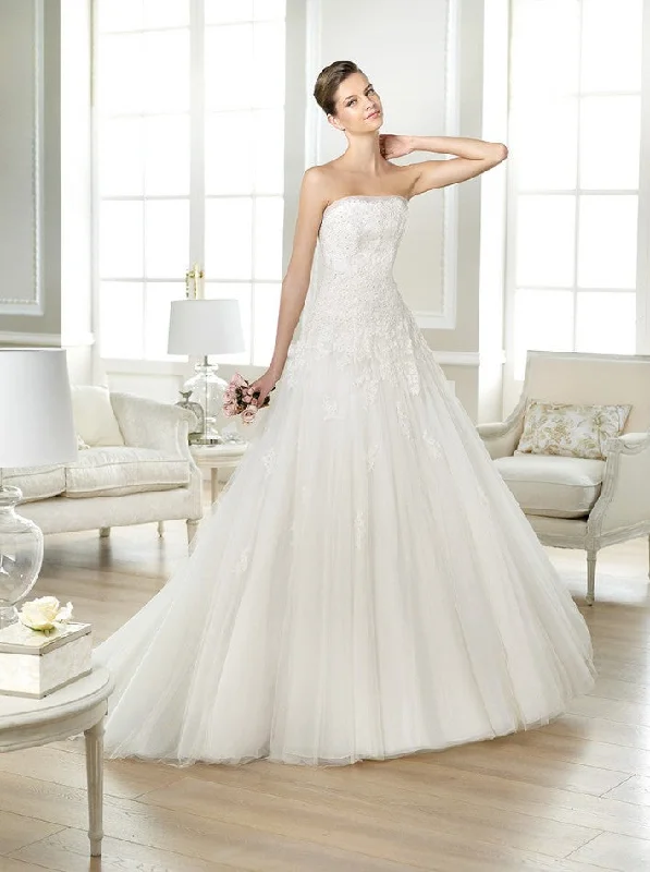 Pronovias Jahi A-line unclassified dresses