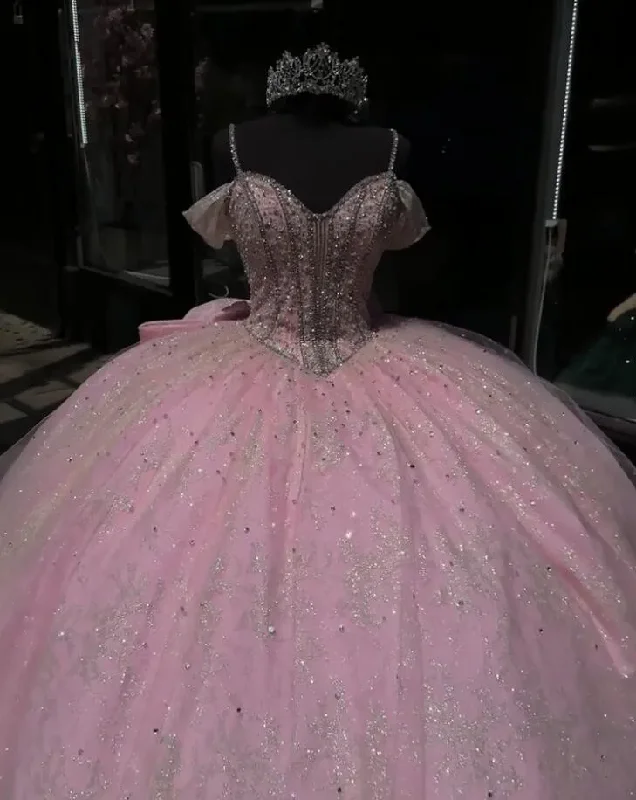 Pink Sparkly Princess Quinceanera Dresses with Bow Mexican Crystal Beaded Off Shoulder vestidos de 15 quinceañera 2024 Metallic unclassified dresses