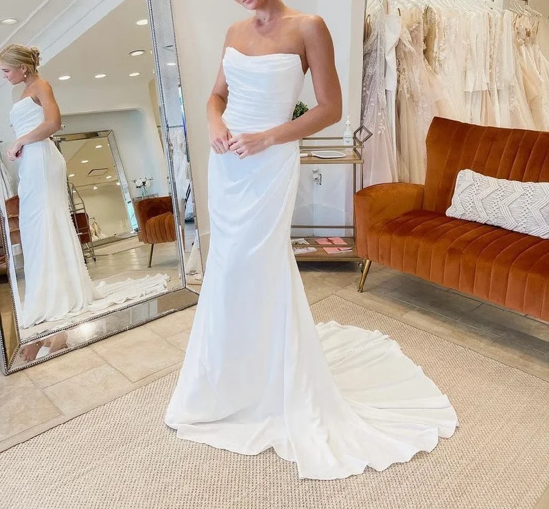 Private Label Velvet unclassified dresses
