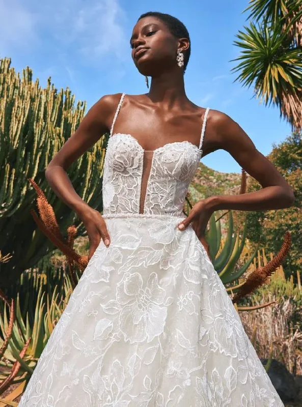 Pronovias Butina Breathable unclassified dresses