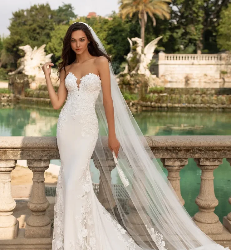 Pronovias Epico Summer unclassified dresses