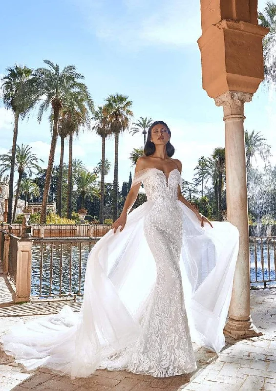 Pronovias HAVASU Travel unclassified dresses