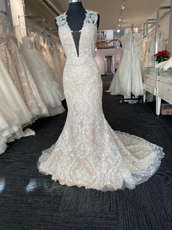 Pronovias Loren Fall unclassified dresses
