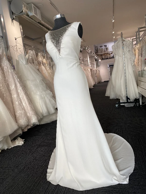Pronovias Paria Ruffled unclassified dresses