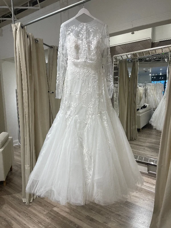 Reem Acra Surprise + Jacket Silk unclassified dresses