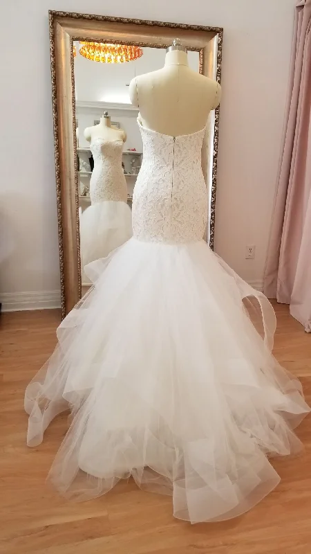 Hayley Paige Azi Y2K unclassified dresses