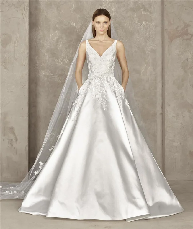 Pronovias Yoster Bodycon unclassified dresses
