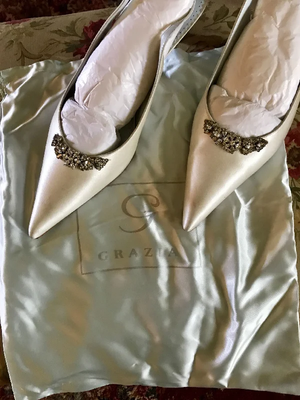 Grazia Chic unclassified dresses