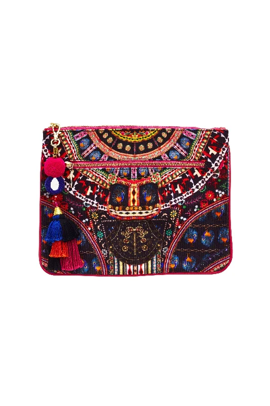 SMALL CANVAS CLUTCH DANCING ON MY OWN Spring unclassified dresses