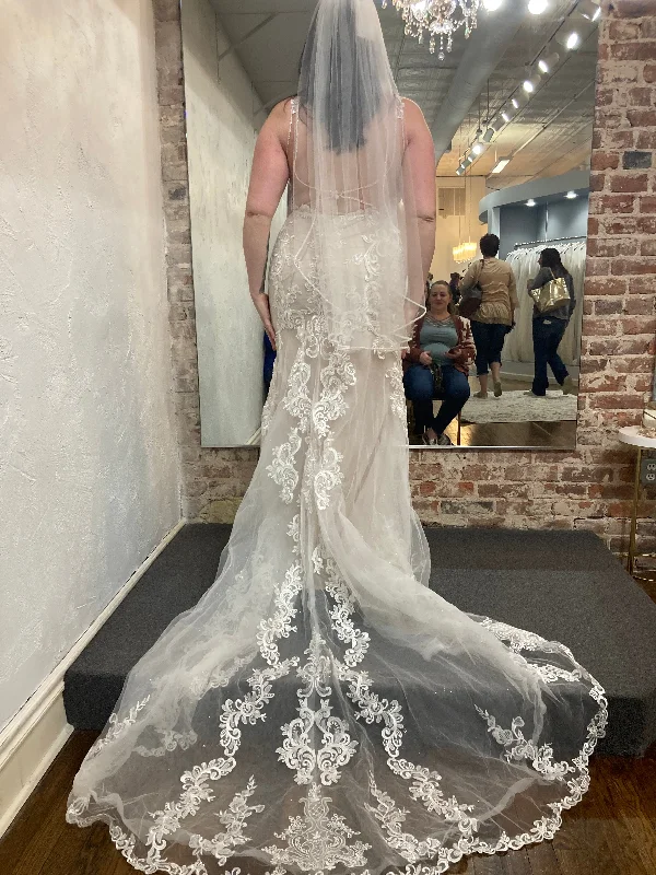 Stella York 7100IV Minimalist unclassified dresses