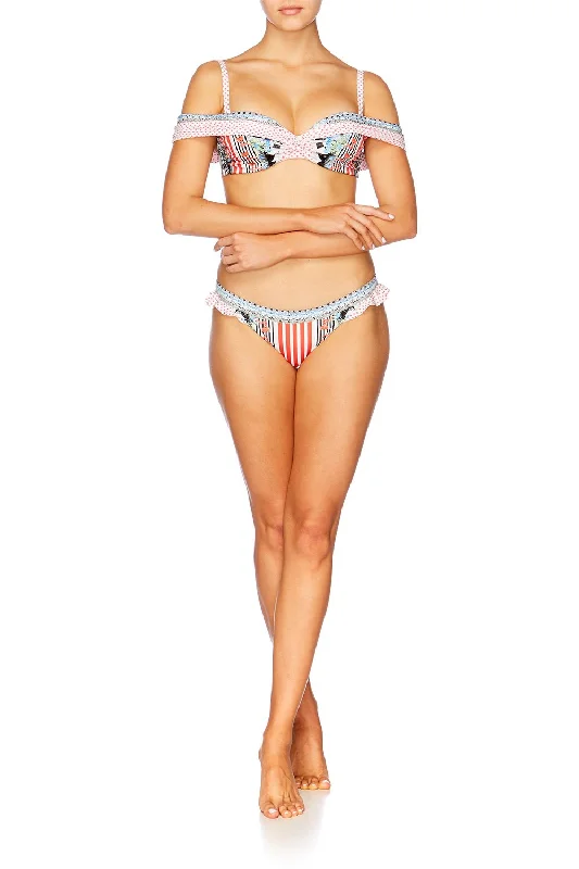 TWIST FRONT BIKINI MEET ME HERE Bright color unclassified dresses