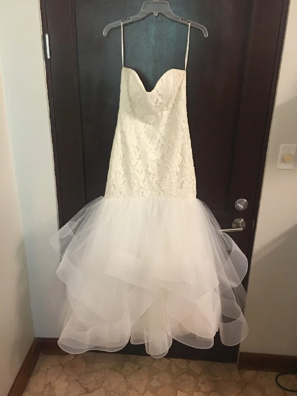 Hayley Paige 1603/ AZI Bright color unclassified dresses