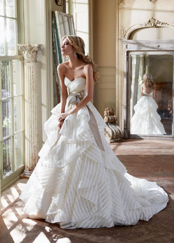 Hayley Paige 6315 Guindon Stretchy unclassified dresses