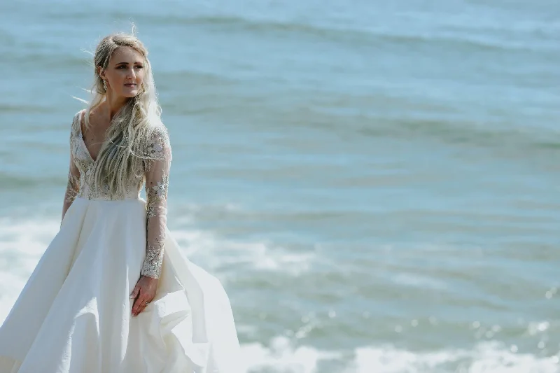 Hayley Paige 6650 Collins Sleeveless unclassified dresses