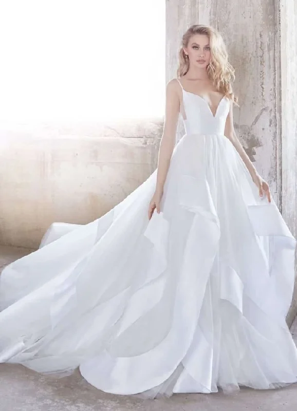 Hayley Paige 6800/Andi Date night unclassified dresses