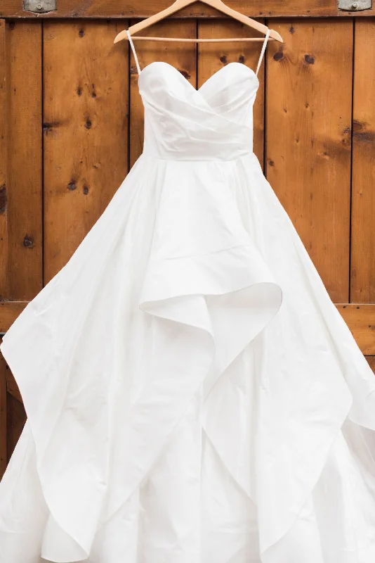 Hayley Paige Apollo Vacation unclassified dresses