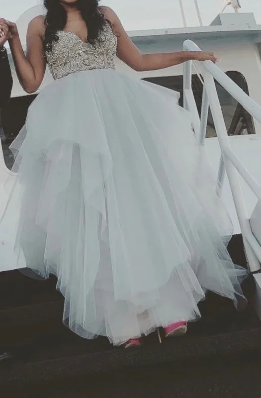 Hayley Paige Arlo Flowy unclassified dresses