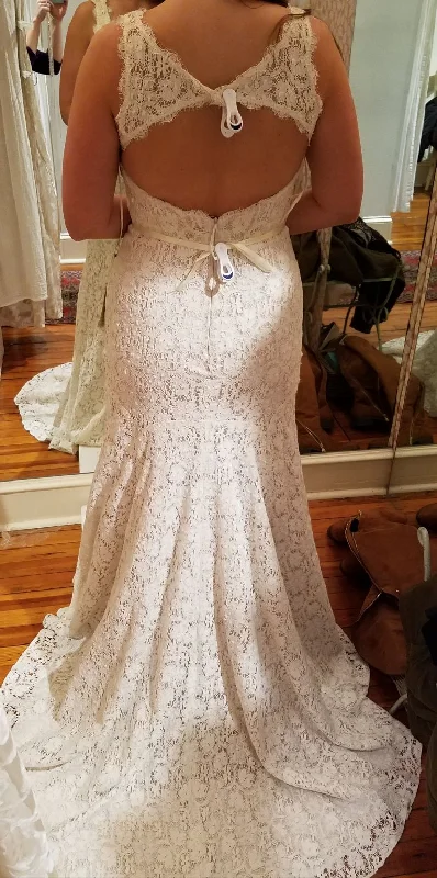 Hayley Paige Blush by Jim Hjelm/1006 Long sleeve unclassified dresses