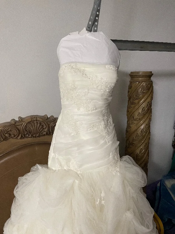 Vera Wang Popular unclassified dresses