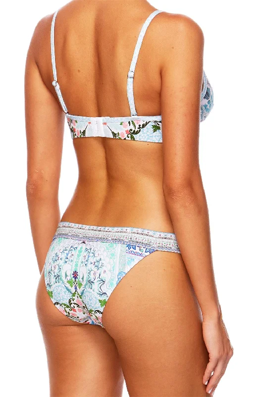 WIDE BAND BRIEF LOVERS RETREAT High-low unclassified dresses