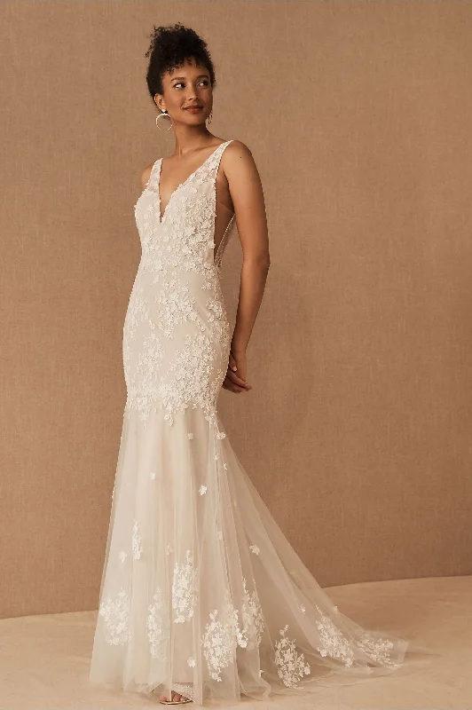 WILLOWBY Nikola BHLDN Neutral tone unclassified dresses